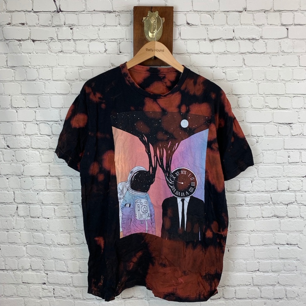 Bleached Graphic T-Shirt